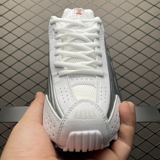 春季特惠💰340 NK Shox R4 低帮复古跑步鞋 文斯卡特 商品图8