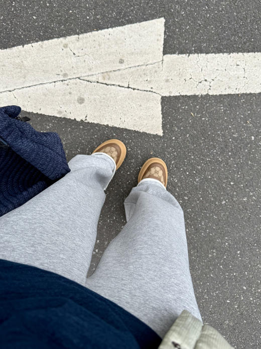 26春夏--腿型救星~巨显瘦显腿直毛边脚口直筒休闲裤【包邮+三天无理由退换】 商品图7