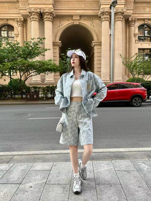 F030419早春新品满印字母水洗牛仔复古宽松版型外套男女同款 商品图6