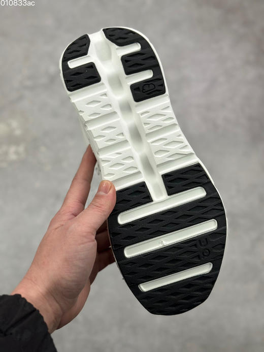 春季特惠💰330 Loewe x ON 罗意威昂跑联名 Cloudtilt 2.0 系列 高品质出货 商品图8