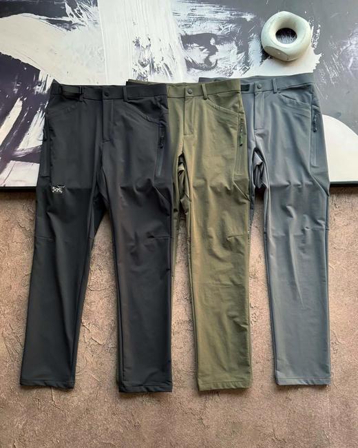 F030464刺绣新款户外男软壳裤子防风防泼水徒步登山裤长裤 商品图1