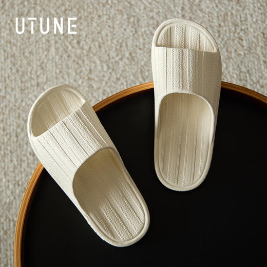 【2026新款】优调 皮革风凉拖鞋  复古高级感凉拖鞋  家居室内夏季浴室洗澡防滑情侣拖鞋  UXT1515 商品图9