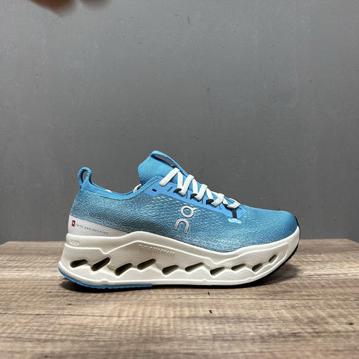 春季特惠💰340 On 昂跑 Cloudsurfer Max 舒适柔软减震透气轻便跑步鞋 商品图6