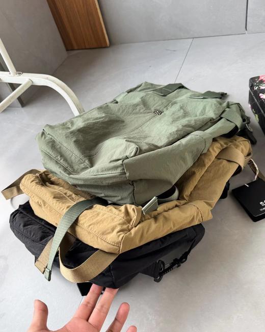 F0304101防水防雨满足各种场景的户外需求大容量露营休闲运动双肩包通勤背包 商品图5