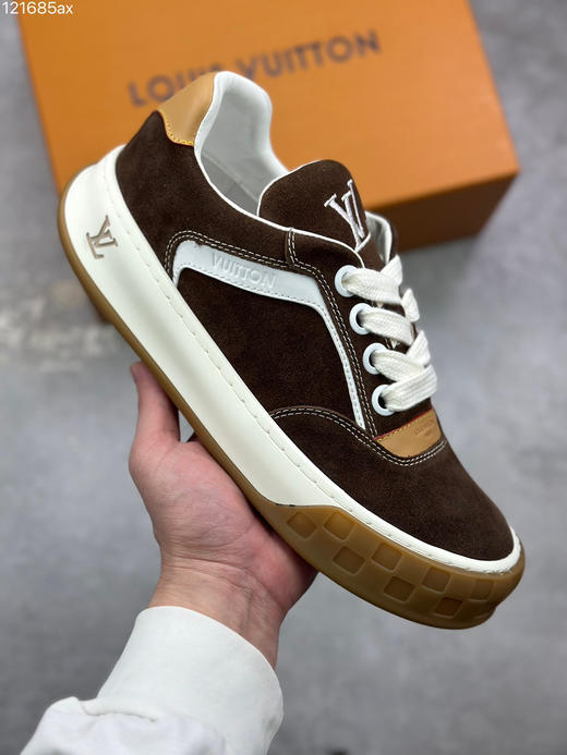 春季特惠💰560 2026早春全新上架 # LV 路易威登 Tilted Low Sneakers 倾斜系列低帮复古休闲运动板鞋 商品图0