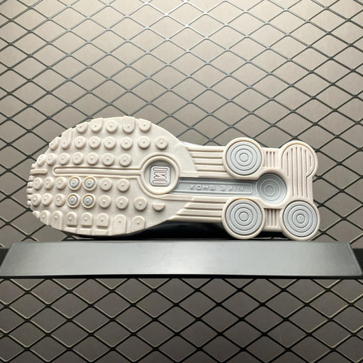 春季特惠💰340 NK Shox R4 低帮复古跑步鞋 文斯卡特 商品图4