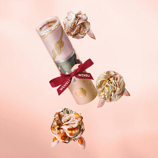 万事利《芳华之约》丝巾花礼盒（小方巾） 商品图0