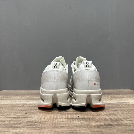 春季特惠💰340 On 昂跑 Cloudsurfer Max 舒适柔软减震透气轻便跑步鞋 商品图1