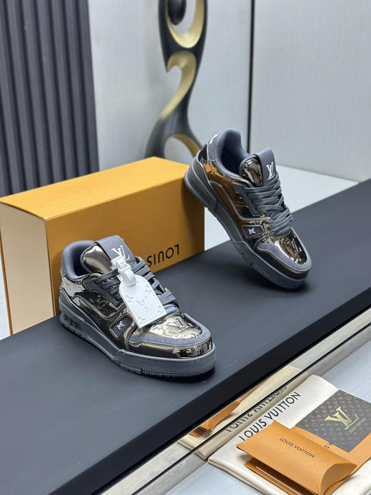 春季特惠💰650 LV 公司级 # 驴牌 Trainer 低帮休闲板鞋 商品图2