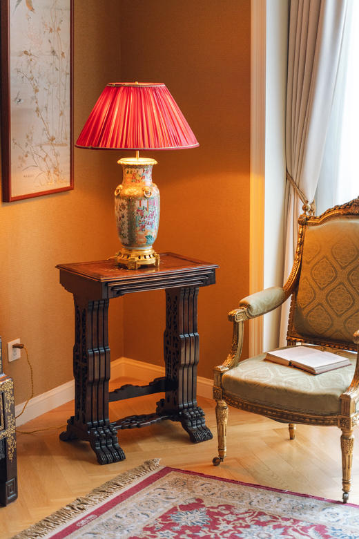 独角鹿西洋古董19世纪末法国出品精雕核桃木嵌花四联嵌套式桌几 商品图0