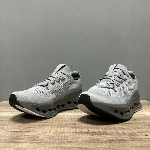 春季特惠💰340 On 昂跑 Cloudsurfer Max 舒适柔软减震透气轻便跑步鞋 商品图5