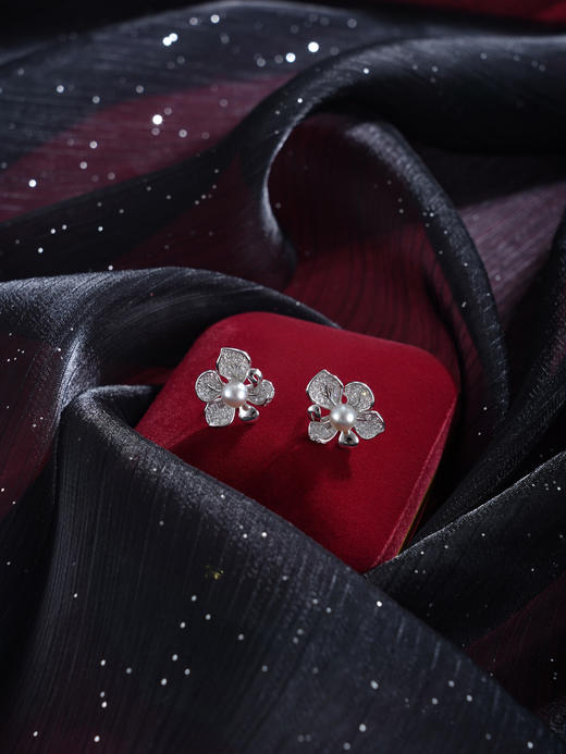 子佩集【朝露花开】银S925珍珠惜王妃耳钉【QJED012】五瓣花朵2602 商品图5