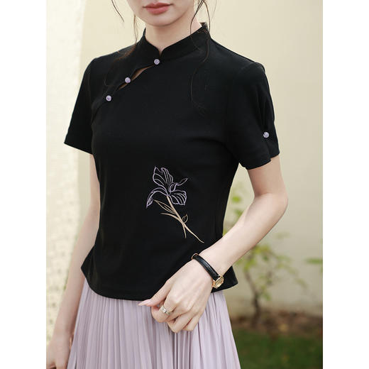 鹿向南「鸢尾琉璃」黑色国风新中式盘扣T恤女夏气质显瘦短袖上衣 商品图2