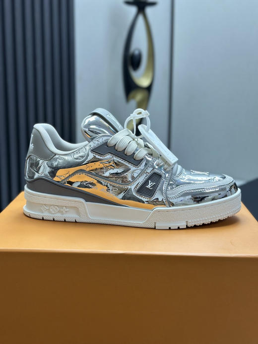 春季特惠💰650 LV 公司级 # 驴牌 Trainer 低帮休闲板鞋 商品图8