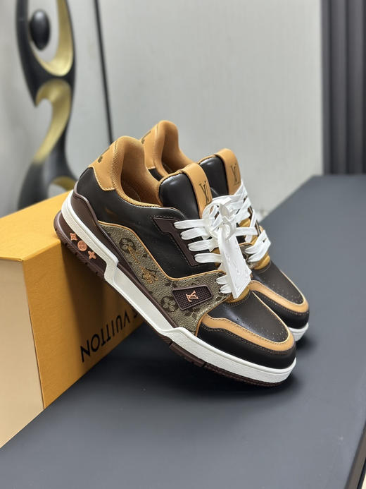 春季特惠💰650 LV 公司级 # 驴牌 Trainer 低帮休闲板鞋 商品图3