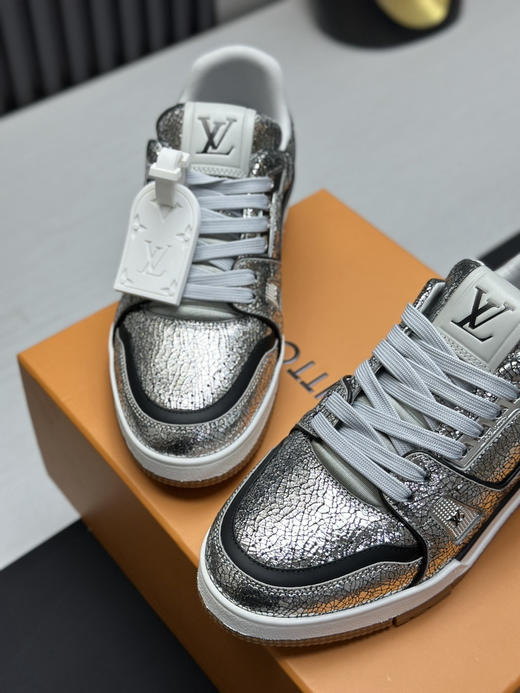 春季特惠💰650 LV 公司级 # 驴牌 Trainer 低帮休闲板鞋 商品图4