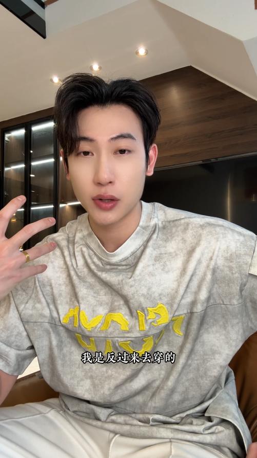 SDSA男装2026新款潮牌灰白渐变短袖t恤拼接层次宽松半袖上衣 商品图0