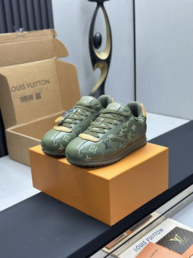 春季特惠💰650 LV 驴牌 BUTTERSOFT 阿甘鞋