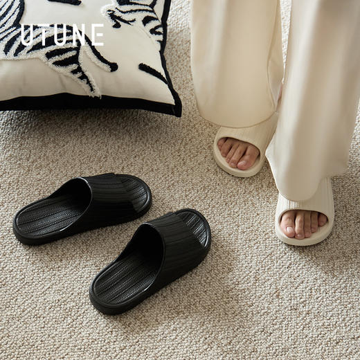 【2026新款】优调 皮革风凉拖鞋  复古高级感凉拖鞋  家居室内夏季浴室洗澡防滑情侣拖鞋  UXT1515 商品图1