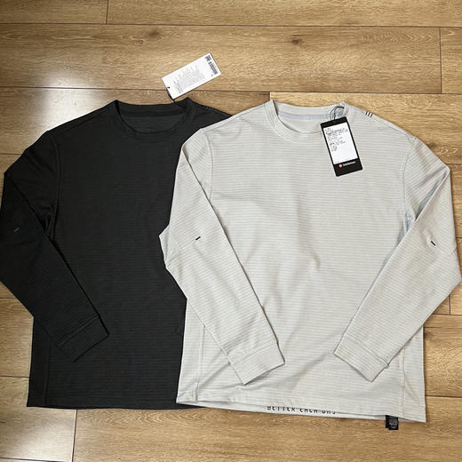 原单正品正品lulu男士长袖T恤！版型超好！黑色 浅灰色S M L XL XXL（偏大）
原价650 商品图0