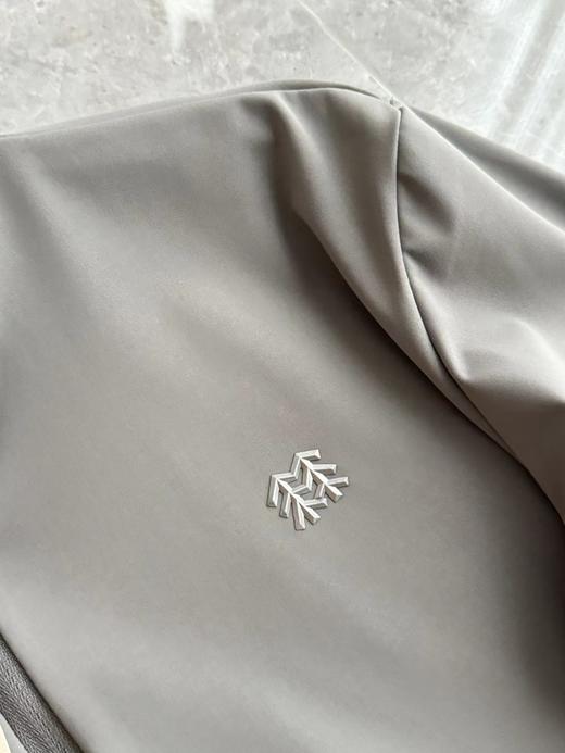 F030468春日常通勤户外休闲衣吸湿排汗男士弹力半拉链长袖T恤 商品图10