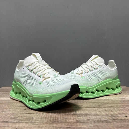 春季特惠💰340 On 昂跑 Cloudsurfer Max 舒适柔软减震透气轻便跑步鞋 商品图3