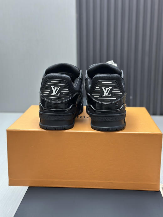 春季特惠💰650 LV 公司级 # 驴牌 Trainer 低帮休闲板鞋 商品图6