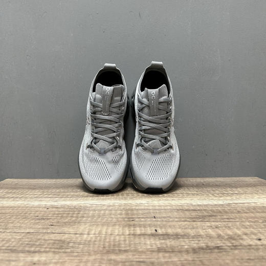 春季特惠💰340 On 昂跑 Cloudsurfer Max 舒适柔软减震透气轻便跑步鞋 商品图7