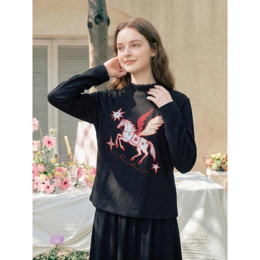 两三事星语梦境2026春季新款复古飞马印花贴布绣上衣半裙两件套女 商品图1