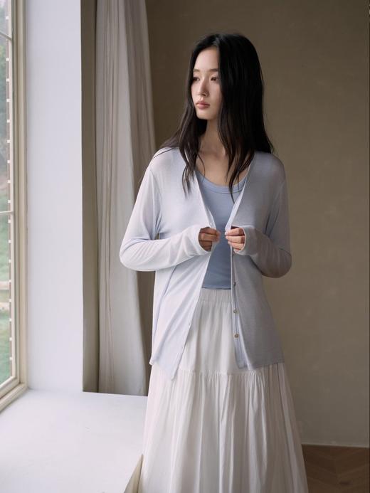 【多妈团购  零感开衫9786】开春必备，太温柔了~6.3%绵羊毛+3%桑蚕丝，软软糯糯，好舒服，自然垂感，显瘦百搭，和春天绝配-连横 商品图3