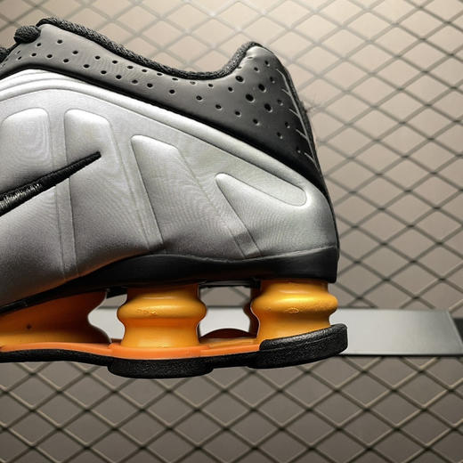 春季特惠💰340 NK Shox R4 低帮复古跑步鞋 文斯卡特 商品图3