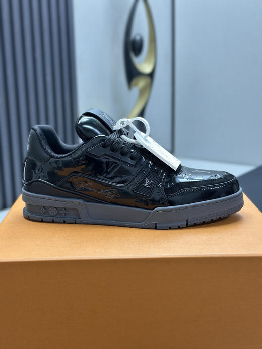 春季特惠💰650 LV 公司级 # 驴牌 Trainer 低帮休闲板鞋 商品图8