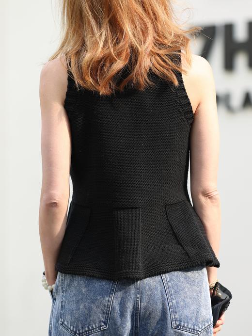TYNVIE 针织荷叶边背心 - 黑色 商品图7