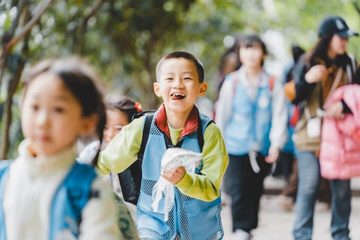 春假4.1-4.3【户外大冒险. 6大主题日归独立营】云顶路极飞车+山野徒步+竹编小船； 丛林穿越+山野徒步+布袋拓印；真人CS+攀树+越野车+套鸭子；挖野菜+抓泥鳅+制作叶儿粑+扎染…… 商品图0