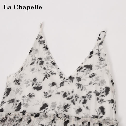 天猫同步【莱赛尔/垂顺透气】拉夏贝尔/La Chapelle水墨感碎花连衣裙V领+蛋糕裙摆显瘦、灵动、优雅★ 商品图2