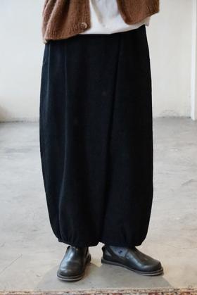 SUSURI 黑色阔腿休闲裤