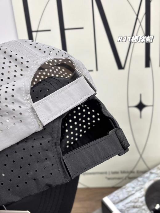 F030472速干冲孔透气侧面硅胶小标时尚舒适轻便情侣款棒球帽鸭舌帽 商品图14