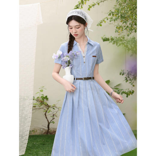 鹿向南「温柔格调」法式气质通勤蓝色设计感收腰格纹短袖连衣裙 商品图2