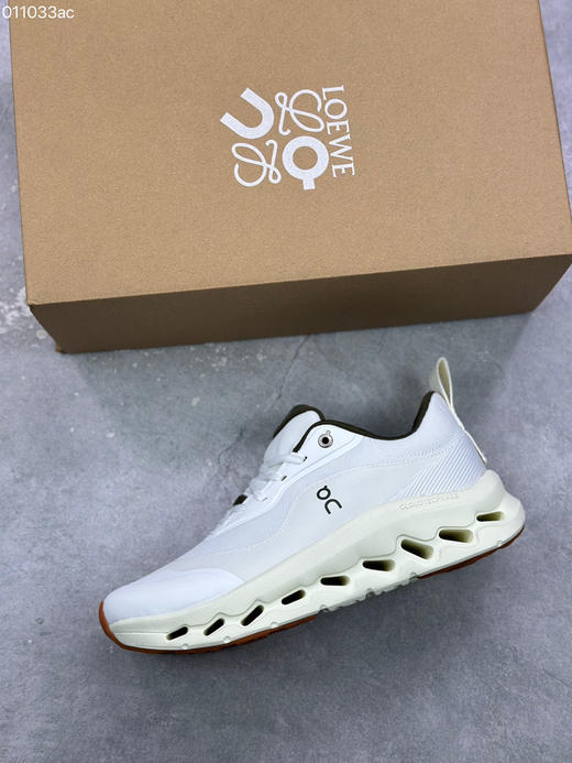 春季特惠💰330 Loewe x ON 罗意威昂跑联名 Cloudtilt 2.0 系列 高品质出货 商品图2