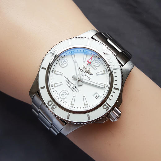 【95新】BREITLING 百年灵A17316D21A1A1天文台认证自动机械机芯36MM（女款）超级海洋系列精钢120226NJS04 商品图8