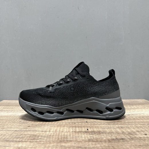 春季特惠💰340 On 昂跑 Cloudsurfer Max 舒适柔软减震透气轻便跑步鞋 商品图2