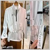 兔耳朵🐰家新款女士防风外套来了！高品质❗🌟这款轻薄防水防风外套是真的太戳我了，问就是贼爱！设计太有腔调了，处处都是细节，半高领拉链一拉到顶，内里抽绳可还可以收腰穿，版型精致干练，后背印花拉链拼接! 商品缩略图3