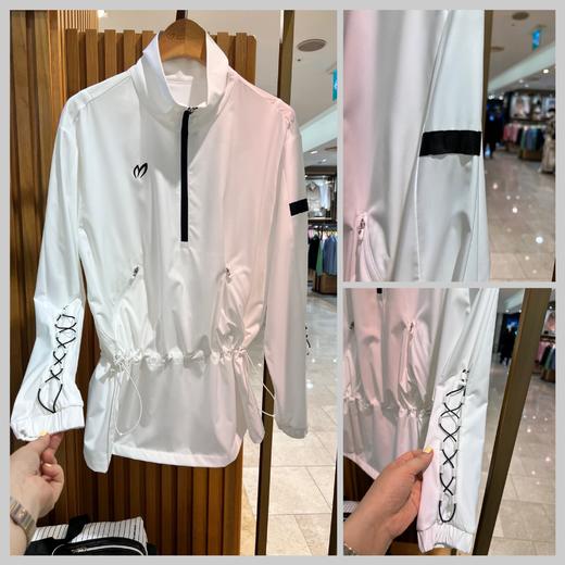 兔耳朵🐰家新款女士防风外套来了！高品质❗🌟这款轻薄防水防风外套是真的太戳我了，问就是贼爱！设计太有腔调了，处处都是细节，半高领拉链一拉到顶，内里抽绳可还可以收腰穿，版型精致干练，后背印花拉链拼接! 商品图3