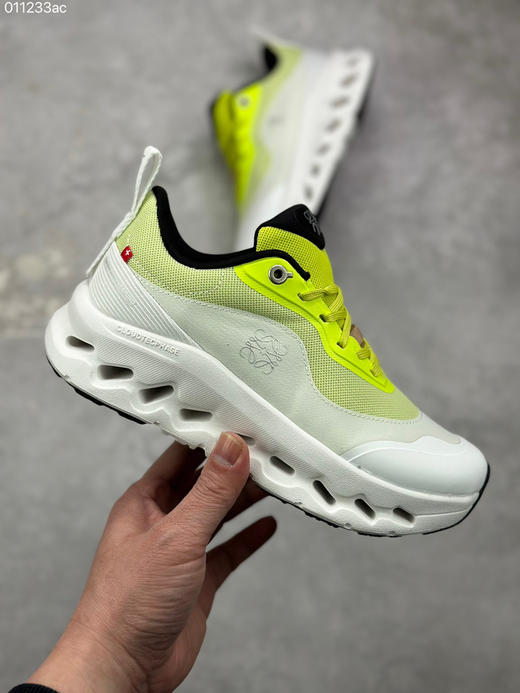 春季特惠💰330 Loewe x ON 罗意威昂跑联名 Cloudtilt 2.0 系列 商品图3