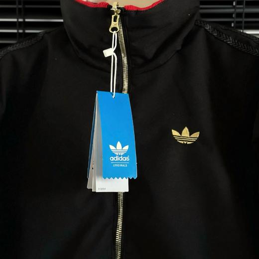 F0304121秋冬复古运动风两面穿哑光软质料保暖棉服黑红撞色外套 商品图12