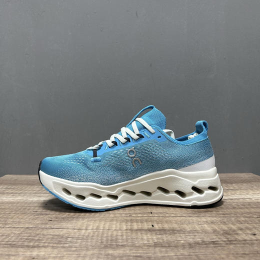 春季特惠💰340 On 昂跑 Cloudsurfer Max 舒适柔软减震透气轻便跑步鞋 商品图2