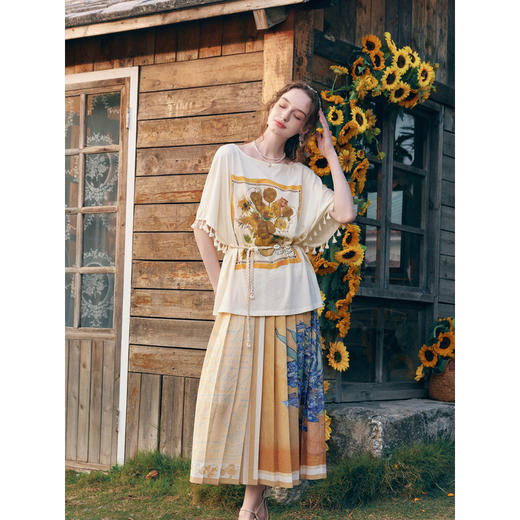 两三事梵高文艺 假日舞会 2026春季新款复古印花百褶裙高腰半身裙 商品图2