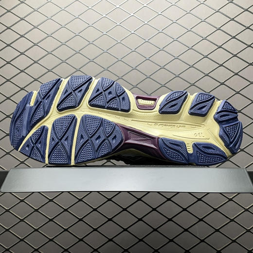 春季特惠💰360 TOGA x ASICS 亚瑟士 Gel-Cumulus 16 TG 联名款 网面低帮休闲运动鞋 商品图4