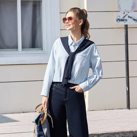 半身缘女装 春季百搭前短后长经典竖条纹肩搭衬衫261213P01040250 商品图1