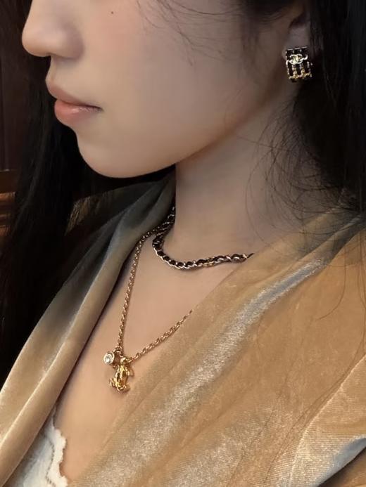 香奈儿 三层穿皮链小圈耳钉（XTY） 商品图1